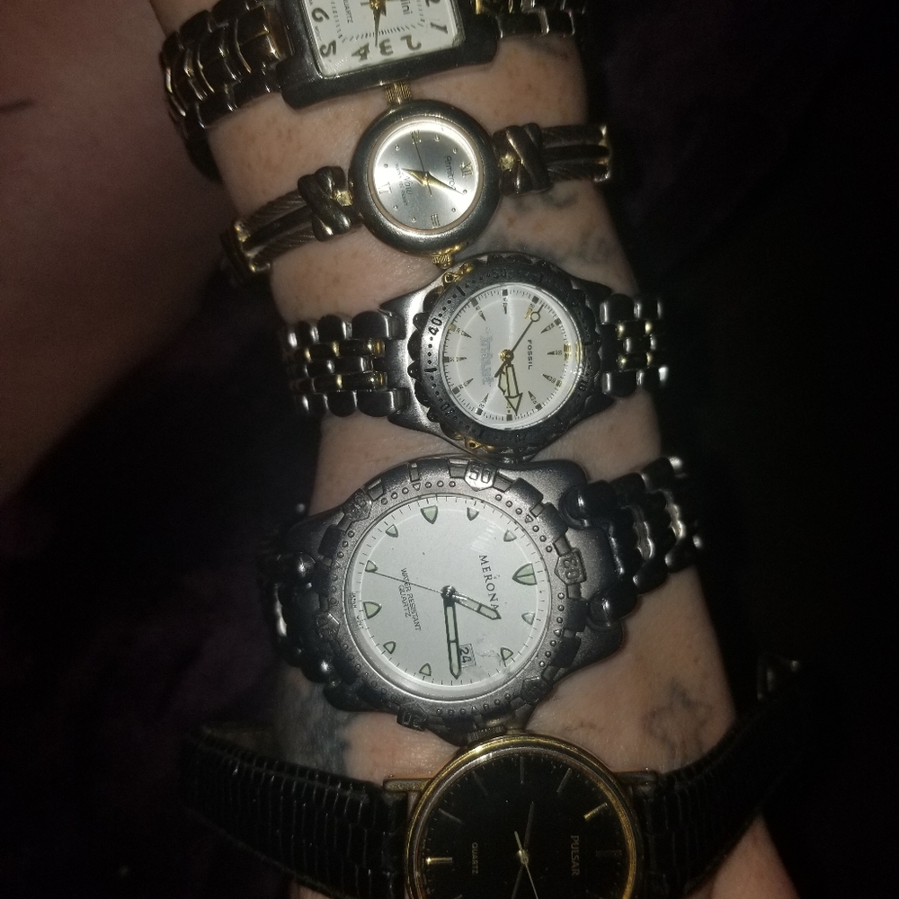 Watches - Picture 4 of 4